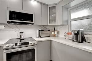 108 Royal Park Dr #3a, Oakland Park, FL 33309, Sold 03/21/24