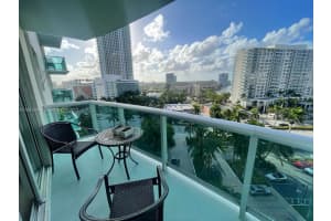 3901 S Ocean Dr, Hollywood, FL 33019, Sold 12/20/23