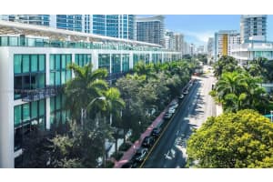 6000 Collins Ave APT 123, Miami Beach, FL 33140, Sold 04/01/24