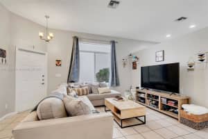 5030 Ibis Pl, Coconut Creek, FL 33073, Sold 03/12/24