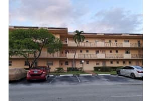 301 Cambridge Rd APT 306, Hollywood, FL 33024, Sold 05/01/24
