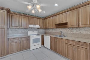 1965 NW 18th St APT 203, Delray Beach, FL 33445, Sold 01/19/24