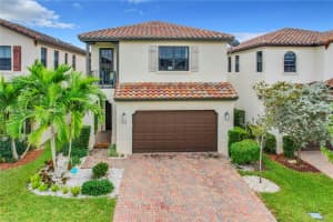 3262 W 96 Pl, Hialeah, FL 33018, Sold 01/08/24