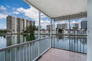 2999 Point E Dr APT C314, Aventura, FL 33160, Sold 03/29/24