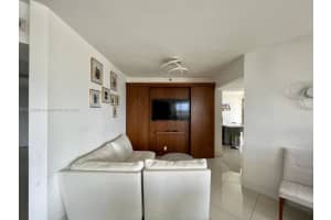 19500 Turnberry Way #7d, Miami, FL 33180, Sold 03/18/24