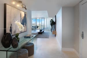 400 Alton Rd APT 1902, Miami Beach, FL 33139, Sold 02/16/24
