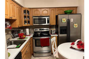 1300 W 41st St APT 106, Hialeah, FL 33012, Sold 12/12/23
