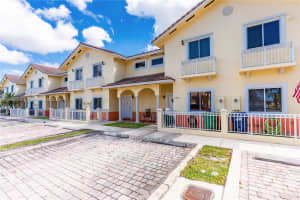17909 NW 74th Path, Hialeah, FL 33015, Sold 12/14/23