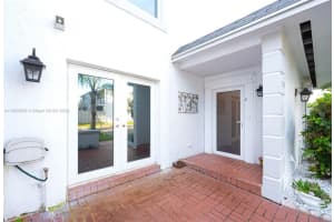 2712 NE 8th St #2712, Hallandale Beach, FL 33009, Sold 03/05/24