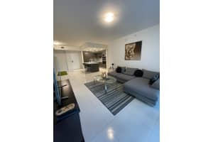 7751 NW 107th Ave Apt 207, Doral, FL 33178, Sold 01/31/24