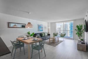 1200 Brickell Bay Dr APT 3922, Miami, FL 33131, Sold 07/25/24