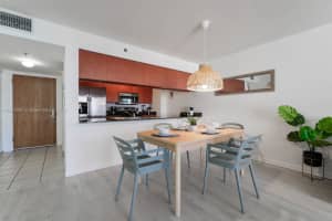 1200 Brickell Bay Dr APT 3922, Miami, FL 33131, Sold 07/25/24