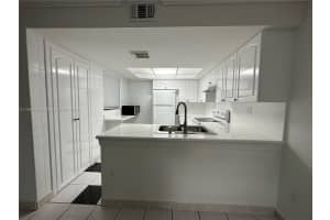 10845 NW 7th St 15 11, Miami, FL 33172, Sold 03/15/24