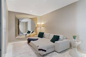 18975 Collins Ave Unit 5201, Sunny Isles Beach, FL 33160, Sold 07/31/24