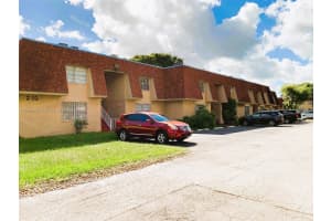 210 NW 107th Ave APT 208, Miami, FL 33172, Sold 02/22/24