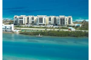 19670 Beach Rd Phc2, Tequesta