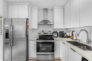 6878 NW 173rd Dr APT 906, Hialeah, FL 33015, Sold 05/03/24