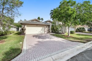 13507 NW 7th St, Plantation, FL 33325, Sold 01/25/24