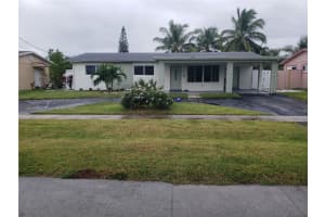 370 NW 40th St, Pompano Beach, FL 33064, Sold 12/12/23