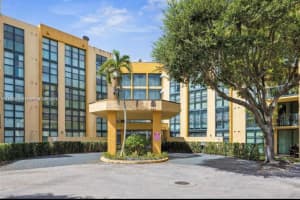 11800 SW 18th St Apt 213-4, Miami, FL 33175, Sold 02/22/24