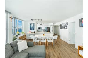 1155 Brickell Bay Dr #1502, Miami, FL 33131, Sold 07/10/24