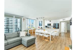 1155 Brickell Bay Dr #1502, Miami, FL 33131, Sold 07/10/24