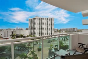 3001 S Ocean Dr APT 739, Hollywood, FL 33019, Sold 12/14/23