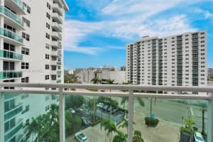 3001 S Ocean Dr APT 739, Hollywood, FL 33019, Sold 12/14/23