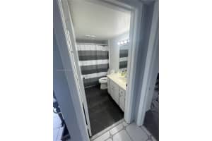 17500 N Bay Rd S402, Sunny Isles Beach, FL 33160, Sold 06/12/24