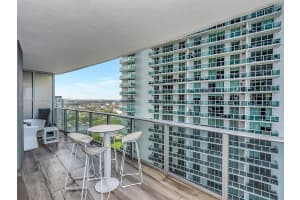 488 NE 18th St #2111, Miami, FL 33132, Sold 08/19/25