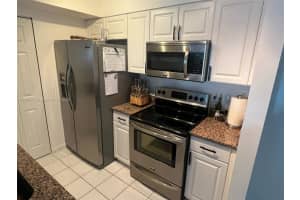 1155 Brickell Bay Dr APT 606, Miami, FL 33131, Sold 07/31/24