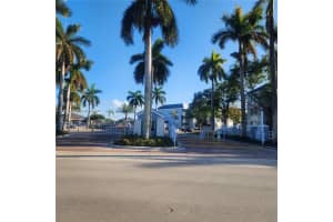 8660 SW 212th St APT 306, Cutler Bay, FL 33189, Sold 02/20/24