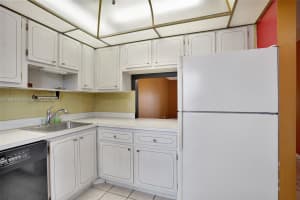 7400 NW 5th Pl APT 106, Margate, FL 33063, Sold 02/02/24
