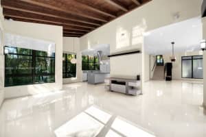 264 Westwood Dr, Key Biscayne, FL 33149, Sold 09/17/24