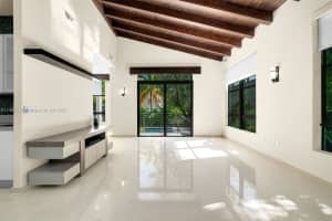 264 Westwood Dr, Key Biscayne, FL 33149, Sold 09/17/24