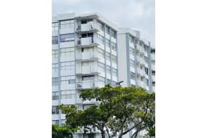 1300 NE Miami Gardens Dr #308e, Miami, FL 33179, Sold 05/06/24
