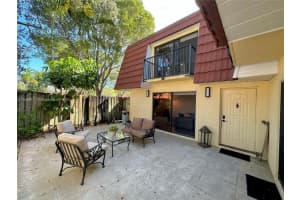 9917 NW 6th Ct, Plantation, FL 33324, Sold 02/26/24