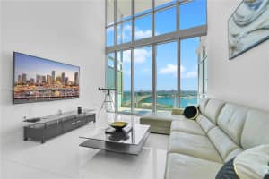 1100 Biscayne Blvd UNIT 2103, Miami, FL 33132, Sold 10/02/24