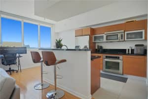 Vizcayne, 244 Biscayne Blvd APT 808, Miami, FL 33132, Sold 03/12/24