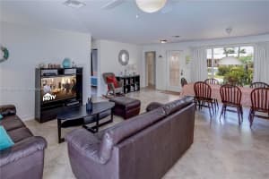 2731 NE 53rd St, Lighthouse Point, FL 33064, Sold 12/12/24