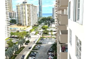 250 174th St APT 917, Sunny Isles Beach, FL 33160, Sold 09/03/24