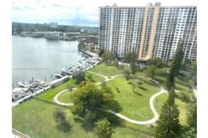 250 174th St APT 917, Sunny Isles Beach, FL 33160, Sold 09/03/24