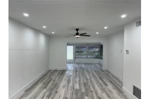 704 Laconia Cir #704, Lake Worth Beach, FL 33467, Sold 04/04/24