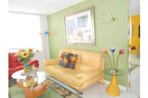 5401 Collins Ave 1230 Miami Beach, FL 33140 - MLS#A11487595