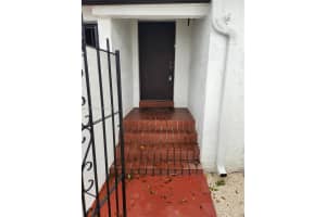 1301 SW 124th Ct 20 e, Miami, FL 33184, Sold 02/06/24