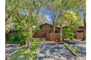 11263 SW 112th Cir Ln E, Miami, FL 33176, Sold 12/27/23