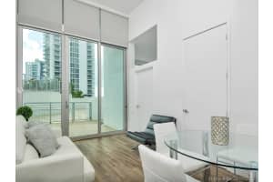 2200 NE 4th Ave APT 406, Miami, FL 33137, Sold 01/05/24