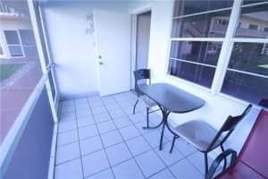 5300 Washington St APT S112, Hollywood, FL 33021, Sold 09/17/24