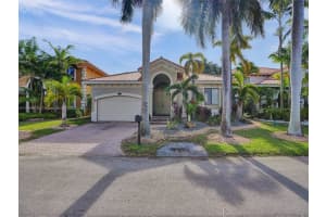 7704 SW 193rd St, Cutler Bay, FL 33157, Sold 05/02/24
