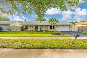 5313 SW 87th Ave, Cooper City, FL 33328, Sold 01/08/24
